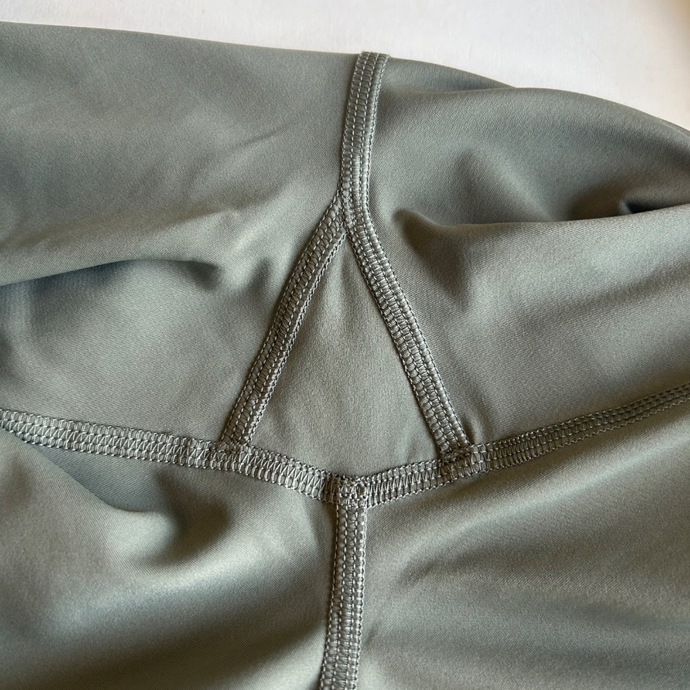 lululemon athletica Green Leggings - Picture 15 of 16